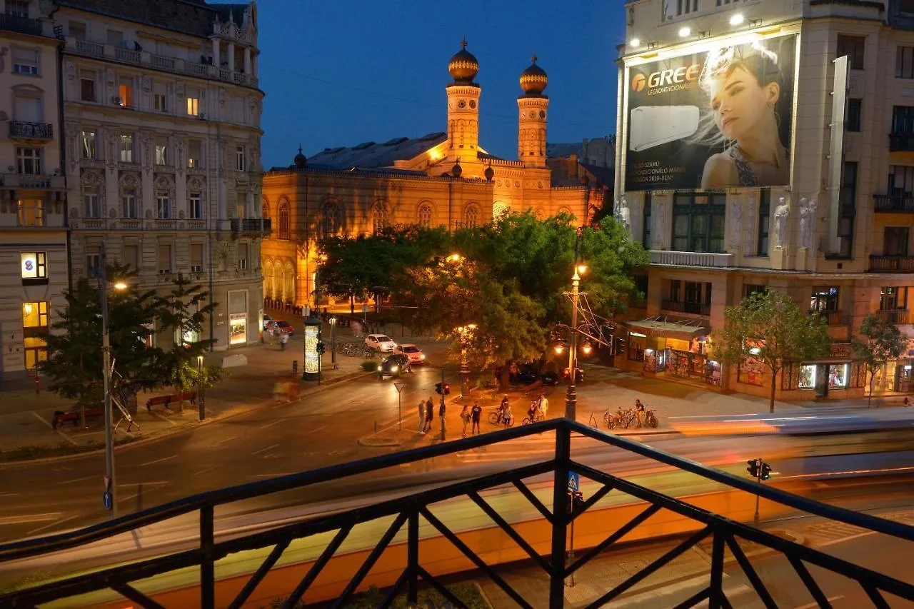 Orangehomes 4 Bdrm Apartment View To Synagogue Budapešť 0*,  Maďarsko